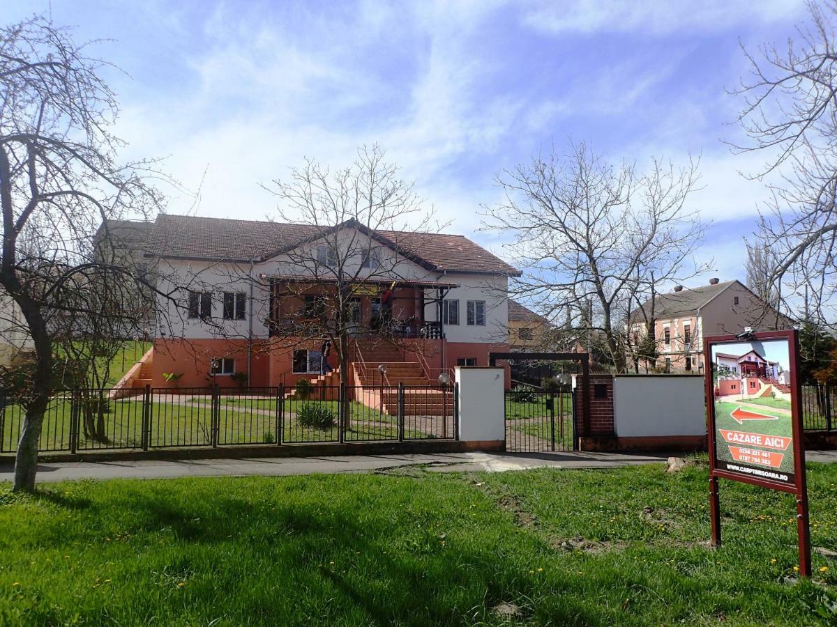 Vila Zuela Buzias Exterior photo